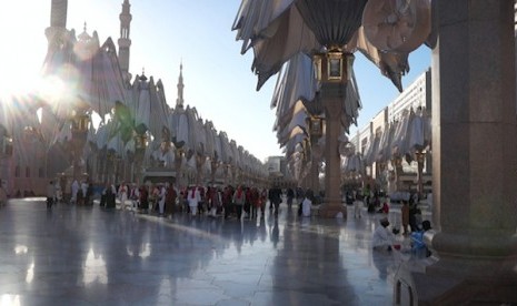 Payung Besar Masjid Nabawi, Madinah.