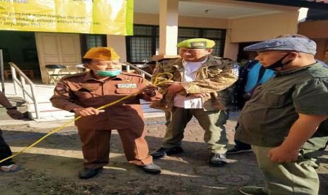 PD PPM Jawa Barat dengan DPD Legiun Veteran Republik Indonesia (LVRI) Provinsi Jawa Barat dan jajaran PD Pemuda Panca Marga (PPM) Jawa Barat bersama-sama menghadiri acara penyembelihan hewan kurban Idul Adha 1441 Hijriyah.