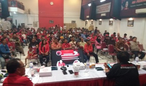 PDIP melakukan pembekalan untuk saksi mereka di Pilkada Jawa Timur