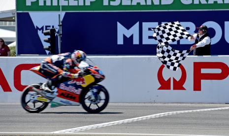 Pembalap KTM, Miguel Oliviera meraih kemenangan di GP Styria, Austria, Ahad (23/8).