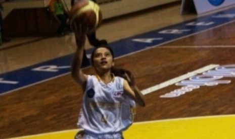 Pebasket putri Universitas Maranatha