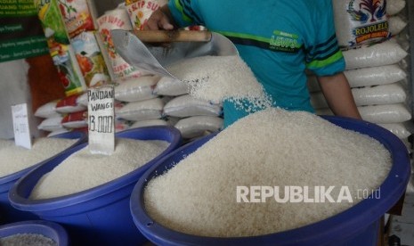 Harga Beras Stabil Penjualan Beras Bulog Indramayu Seret Republika Online