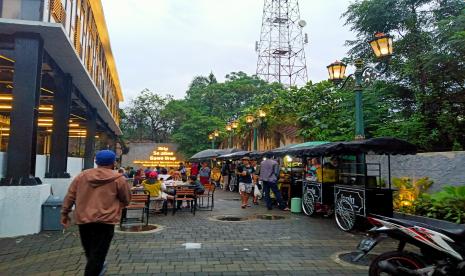 Pedagang kuliner di Teras Malioboro.