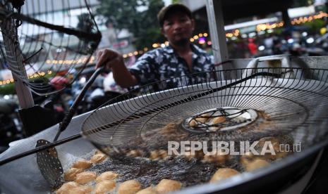 Pedagang Makanan: Harga Bahan Pokok Naik tetapi Penjualan Sepi (ilustrasi).