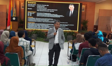 Pegadaian Beri Pengetahuan Keuangan ke Mahasiswa Unair 