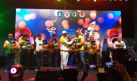 Pekan Olahraga Wilayah (Porwil) Sumatera X Tahun 2019, resmi ditutup oleh Gubernur Bengkulu Rohidin Mersyah di Halaman Gedung Daerah Bengkulu, Sabtu (9/11) malam.