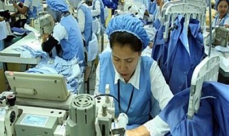 Industri tekstil adalah salah satu industri yang memperkerjakan puluhan hingga ratusan karyawan