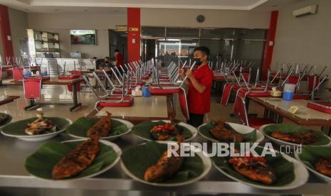 Daftar nasi padang terenak di Jakarta menurut warganet di Twitter. (ilustrasi)