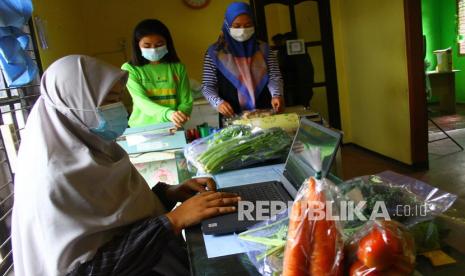 Produk IKM (ilustrasi). Pemerintah Kabupaten Solok Selatan, Sumatra Barat, mendorong pelaku Industri Kecil Menengah (IKM) untuk memenuhi standardisasi produk. 