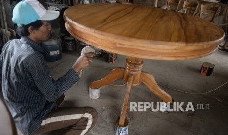 In cooperation with Suriname, Indonesia hopes to market its furnitures product to South Amerika. 