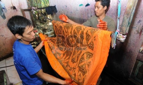 Batik is among businesses considered closed for foreign investment. (Illustration)