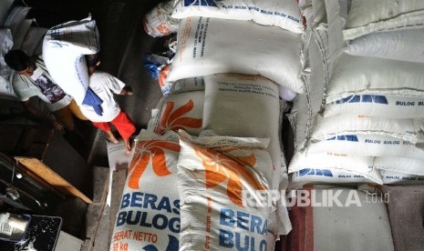 Beras masuk pasar Induk Beras