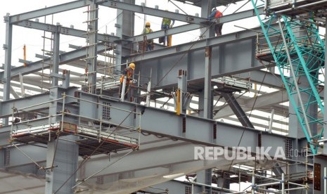 Pengerjaan proyek PLTU Jawa Tengah berkapasitas 2 X 1.000 MW, Selasa (12/12)