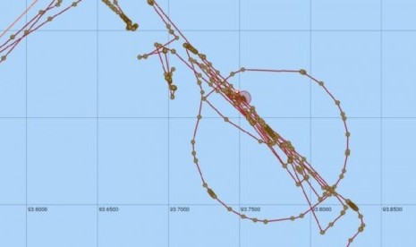 Pelacakan kapal pencari Seabed Constructor menunjukkan kapal ini berhenti beberapa kali selama upaya pencarian pesawat MH370.