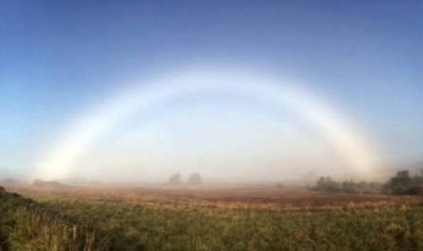 Pelangi kabut (Fogbow) di Skotlandia.