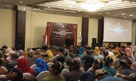 Pelantikan anggota Panitia Pemungutan Suara (PPS) Pemilihan Umum 2024 di Kabupaten Sleman, DIY.