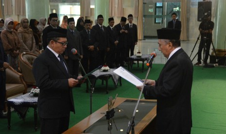 Pelantikan Rektor dan Wakil Rektor Universitas Islam Indonesia (UII) periode 2018-2022 di Auditorium Kahar Muzakhir.