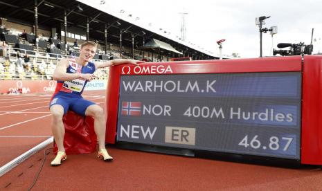 Pelari Norwegia, Karsten Warholm nyaris memecahkan rekor dunia lari gawang 400 m.