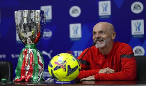 Pelatih AC Milan Stefano Pioli.