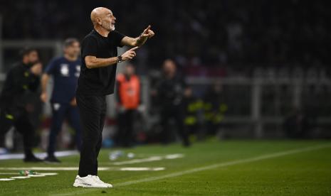 Pelatih AC Milan, Stefano Pioli. Skuad polesan Stefano Pioli jumpa tuan rumah Bologna di Stadion Renato Dall'Ara, dalam lanjutan Serie A Liga Italia, Sabtu (15/4/2023) malam WIB. 