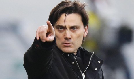 Pelatih AC Milan, Vincenzo Montella.