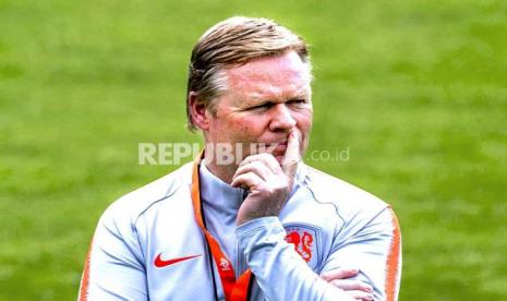 Pelatih Barcelona Ronald Koeman