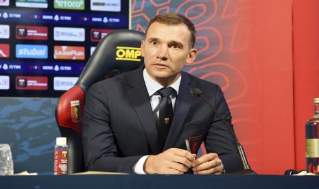 Andriy Shevchenko meminta perang di Ukraina dihentikan.