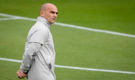 Pelatih Belgia Roberto Martinez menghadiri sesi latihan di Tubize, Belgia, 04 Oktober 2021. Belgia akan menghadapi Prancis di semifinal UEFA Nations League, Kamis (7/10).