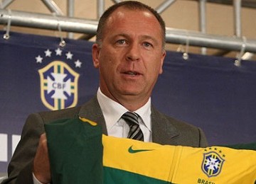 Pelatih Brazil Mano Menezes