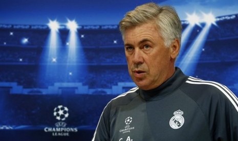 Pelatih Carlo Ancelotti.