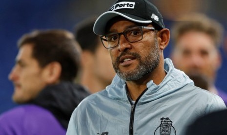 Pelatih FC Porto, Nuno Espirito Santo, di stadion King Power, Leicester, Senin (26/9). Pada malam ini, Porto akan melawan Leicester di laga Grup G Liga Champions.