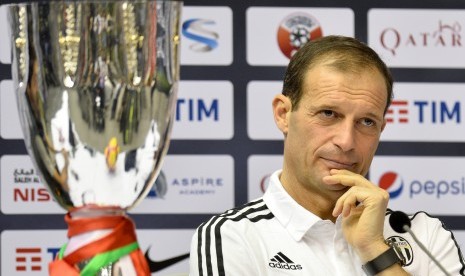 Pelatih Juventus, Massimiliano Allegri saat keterangan pers jelang partai final Supercoppa Italiana lawan AC Milan, di Doha, Qatar, Kamis (22/12).