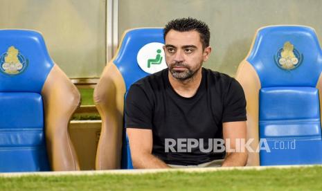 Pelatih kepala Al Sadd, Xavi Hernandez, pada pertandingan sepak bola Qatar Stars League antara Al Sadd dan Al Ahli di Doha, Qatar, 30 Oktober 2021.