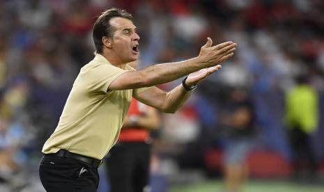  Pelatih kepala Sevilla Julen Lopetegui.