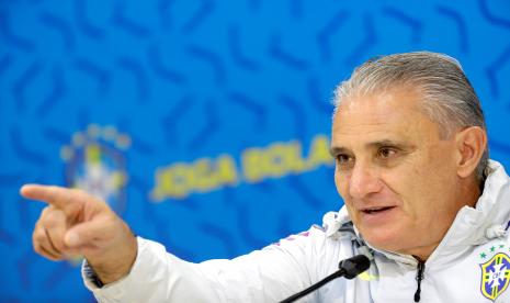  Pelatih timnas Brasil Adenor Leonardo Bacchi atau Tite. 