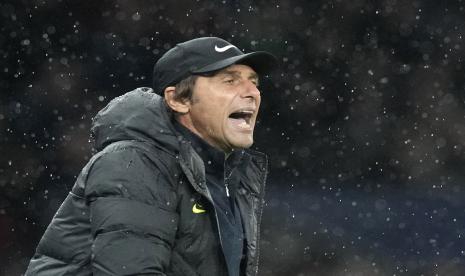 Pelatih Tottenham Hotspur, Antonio Conte.