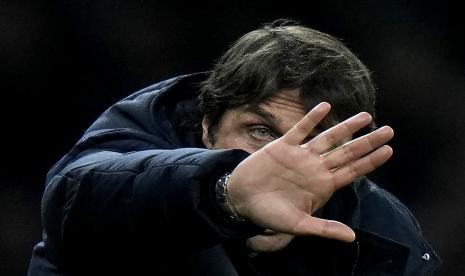 Pelatih Tottenham Hotspur, Antonio Conte.