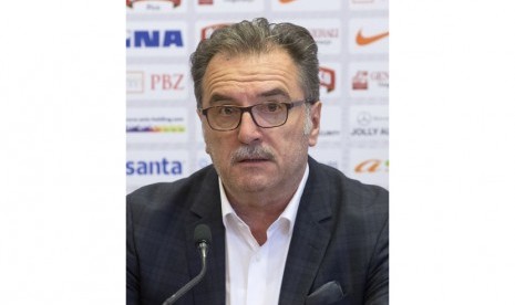  Pelatih  Kroasia  Ante Cacic