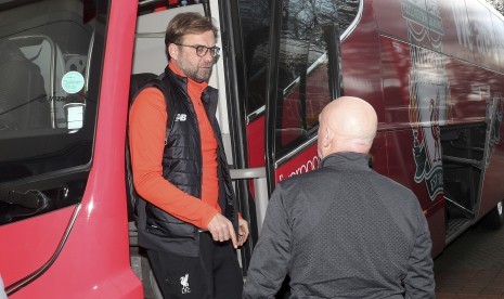 Pelatih Liverpool, Juergen Klopp tiba di stadion KCOM, Sabtu (4/2). Pada malam ini, Liverpool melawan Hull City pada laga lanjutan Liga Primer Inggris.