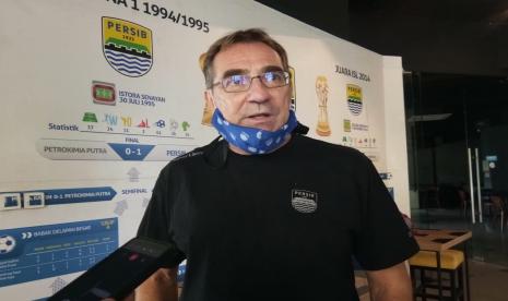 Pelatih Persib Bandung, Robert Rene Alberts.