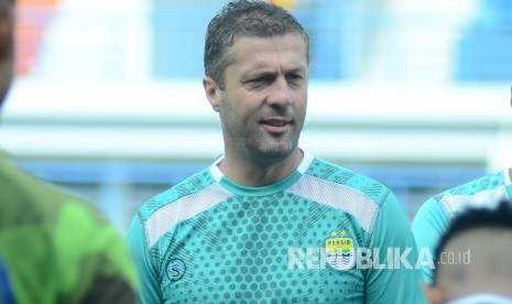 Pelatih Persib Miljan Radovic