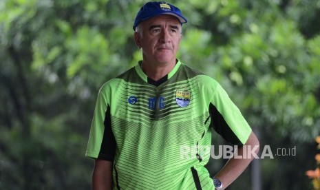 Pelatih Persib Roberto Carlos Mario Gomez 