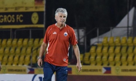 Pelatih Persija Ivan Kolev.