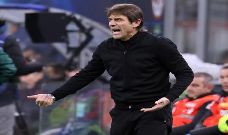 Pelatih Napoli Antonio Conte