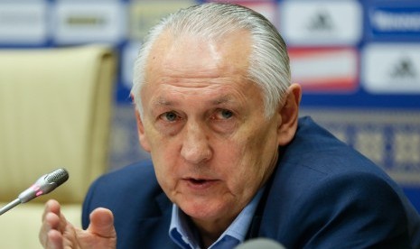 Pelatih Ukraina Mykhaylo Fomenko  