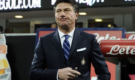 Pelatih Walter Mazzarri.