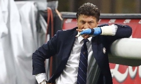 Pelatih Walter Mazzarri.