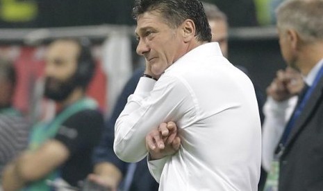 Pelatih Walter Mazzarri.