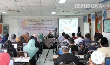 Pelatihan aplikasi Qsoft, cara cepat membaca dan memahami Alquran.