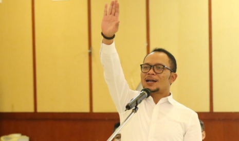 Pelatihan Dasar CPNS. Menteri Ketenagakerjaan M Hanif Dhakiri memberikan pengarahan kepada 277 Calon Pegawai Negeri Sipil (CPNS) Kementerian Tenaga Kerja (Kemnaker).